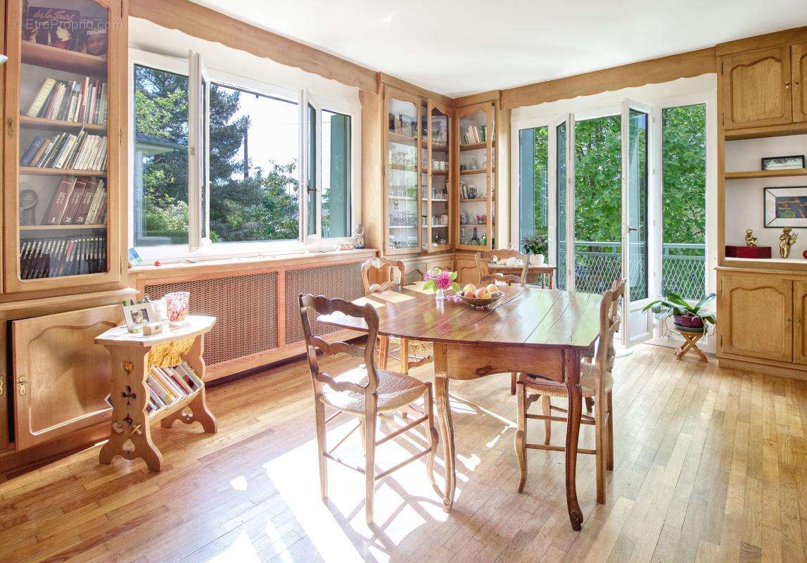 Maison à L&#039;ETANG-LA-VILLE