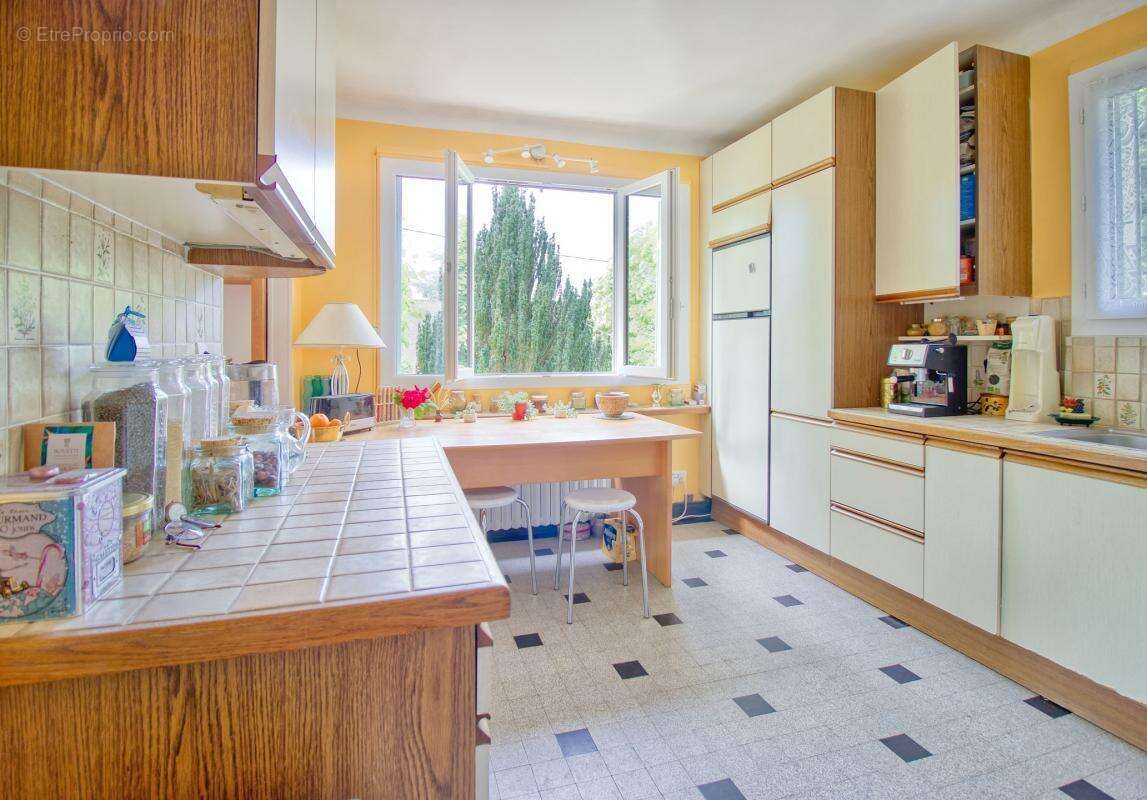 Maison à L&#039;ETANG-LA-VILLE