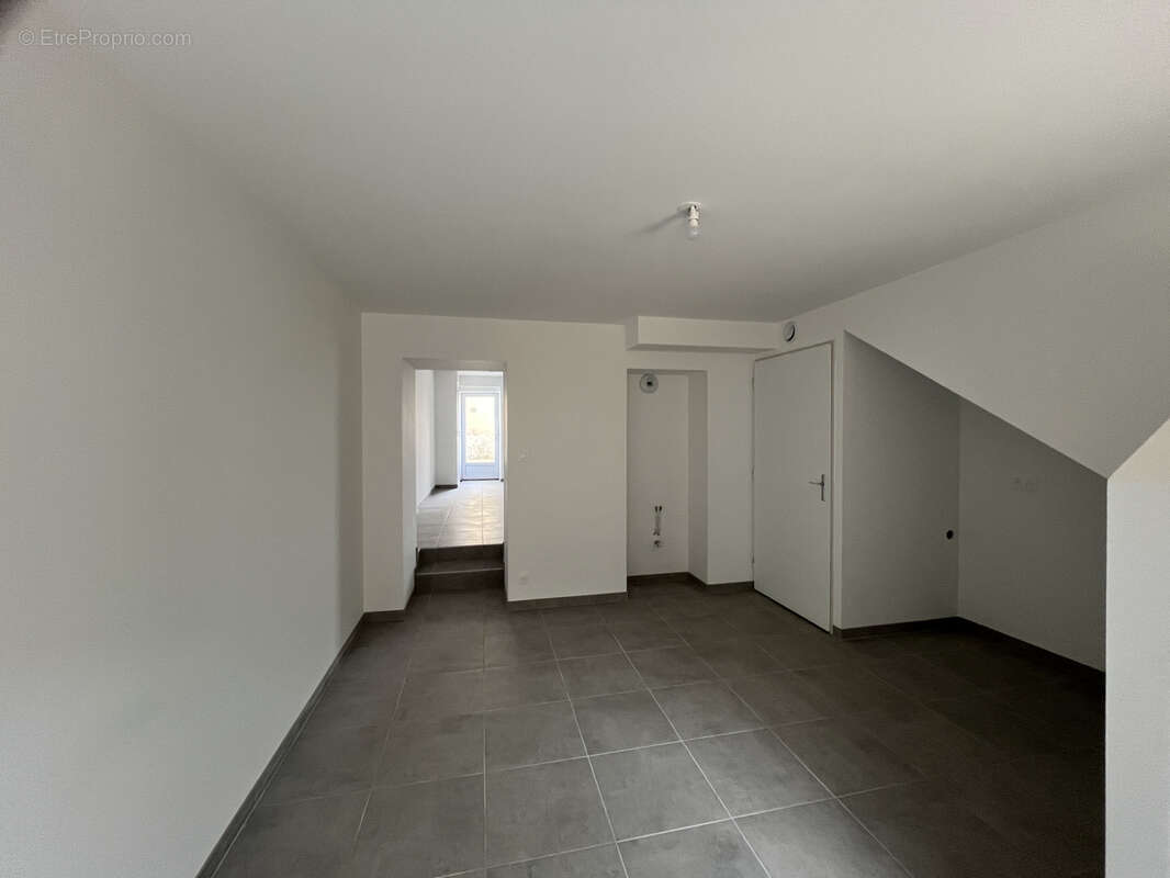 Maison à SAINT-PROUANT