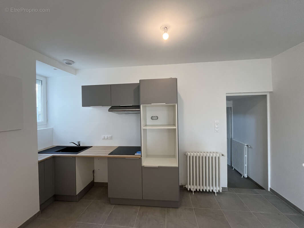 Maison à CHAVAGNES-LES-REDOUX