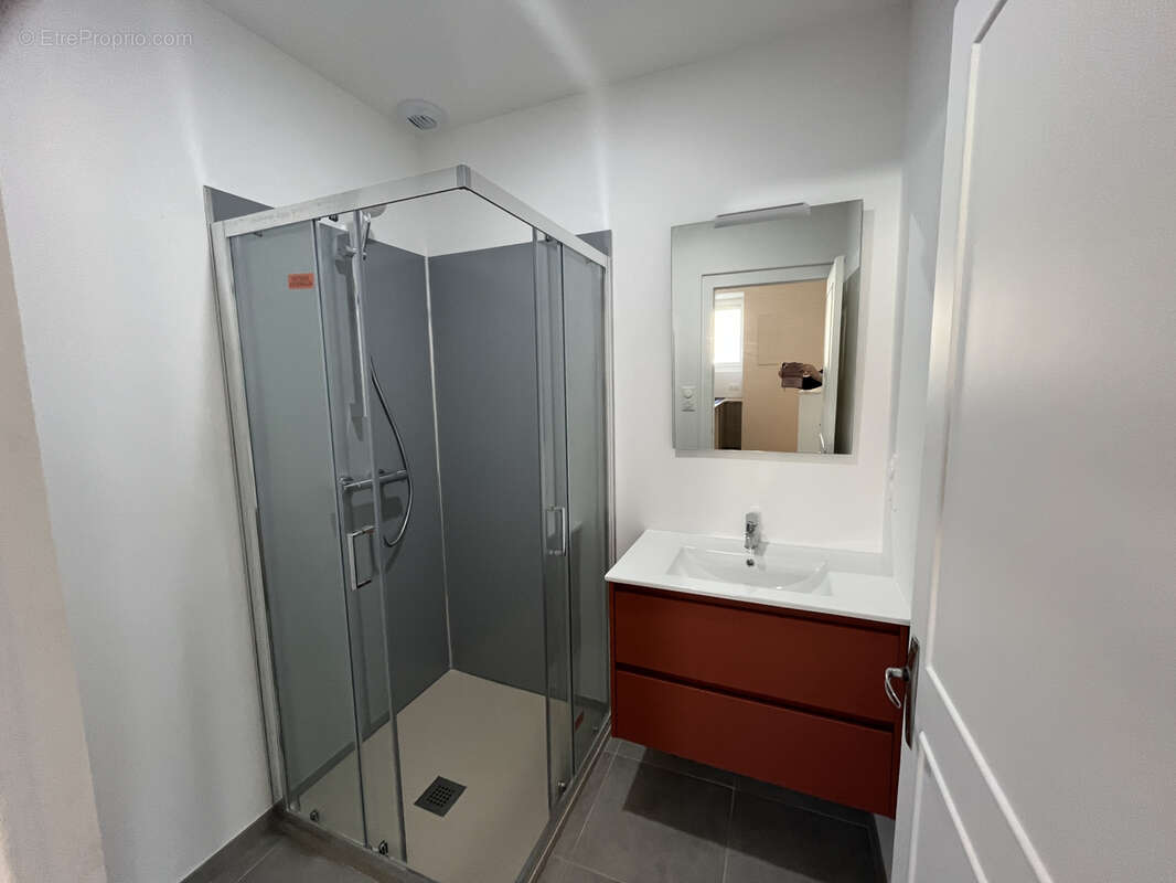 Maison à CHAVAGNES-LES-REDOUX