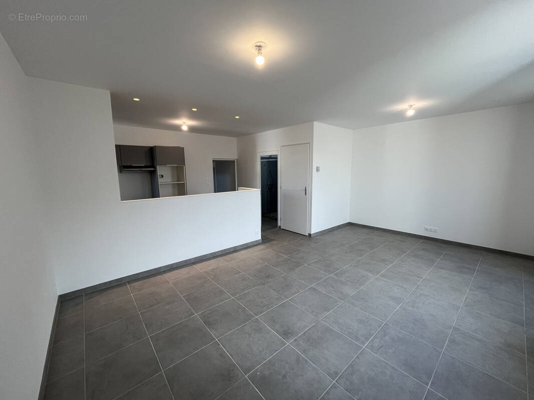 Maison à CHAVAGNES-LES-REDOUX