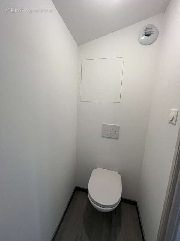 Maison à CHAVAGNES-LES-REDOUX