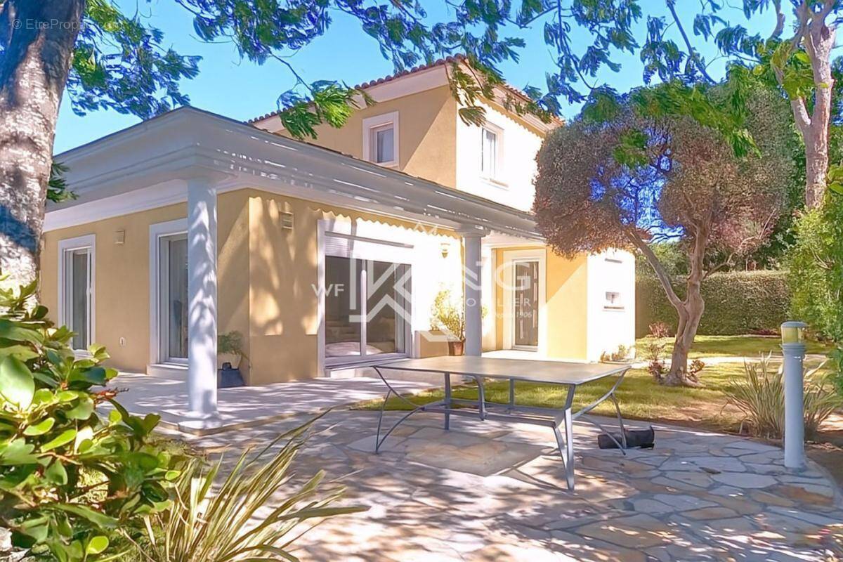 Maison à SAINT-RAPHAEL