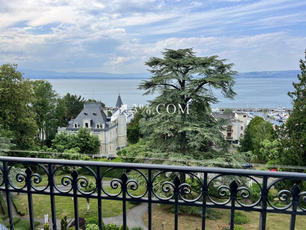 Appartement à EVIAN-LES-BAINS