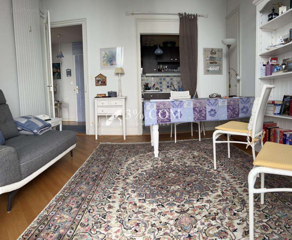 Appartement à EVIAN-LES-BAINS