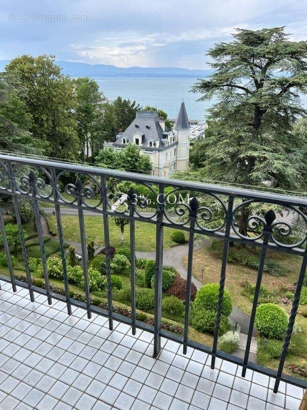 Appartement à EVIAN-LES-BAINS