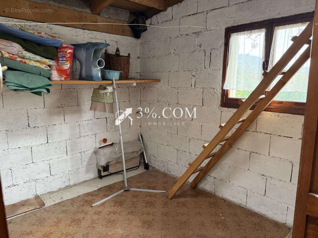 Maison à LE SYNDICAT