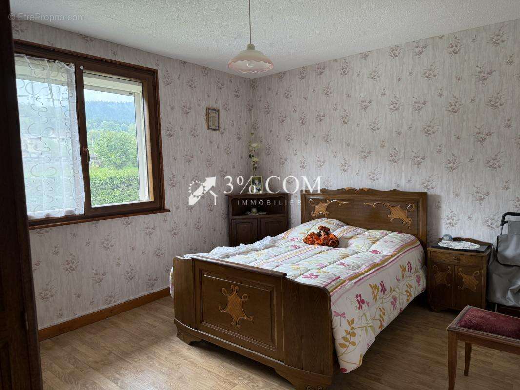 Maison à LE SYNDICAT