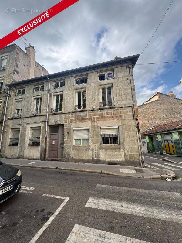 Appartement à SAINT-ETIENNE