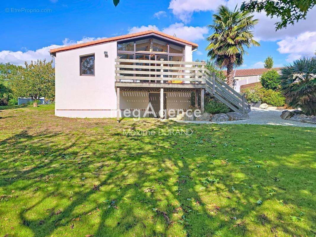 Maison à MORTAGNE-SUR-SEVRE