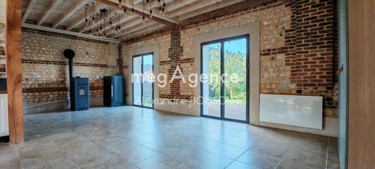 Maison à ROMILLY-SUR-ANDELLE