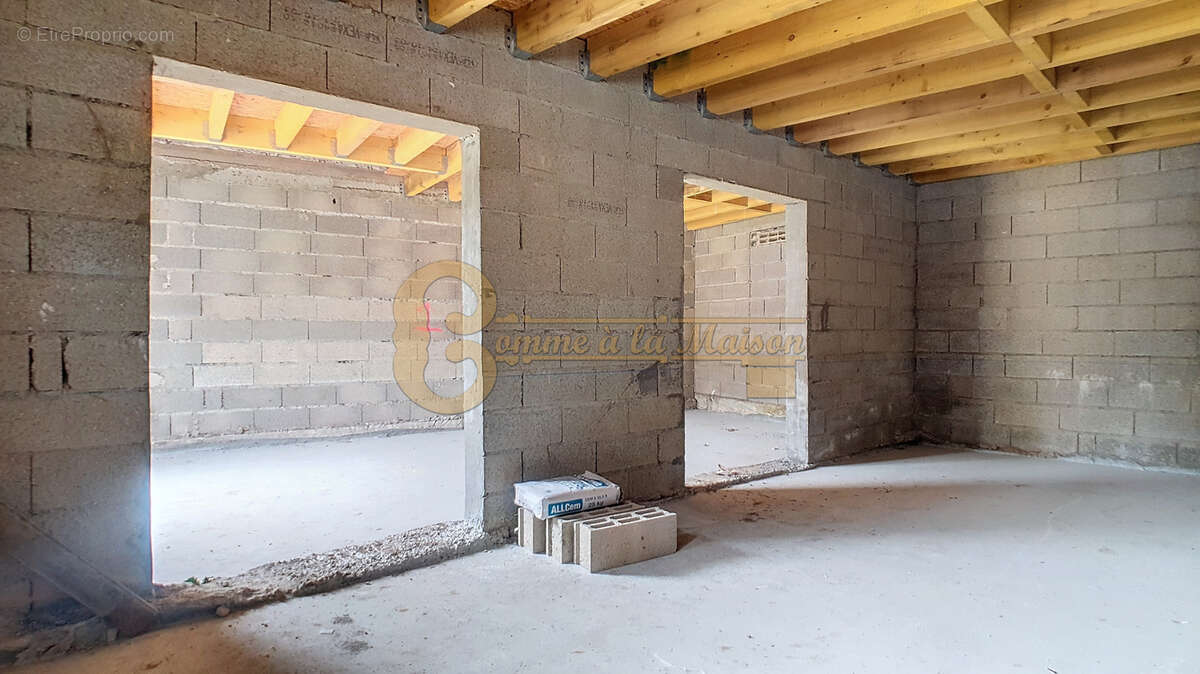 Maison à LA HOUSSOYE