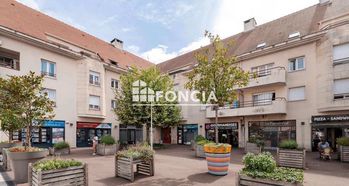 Appartement à MOISSY-CRAMAYEL