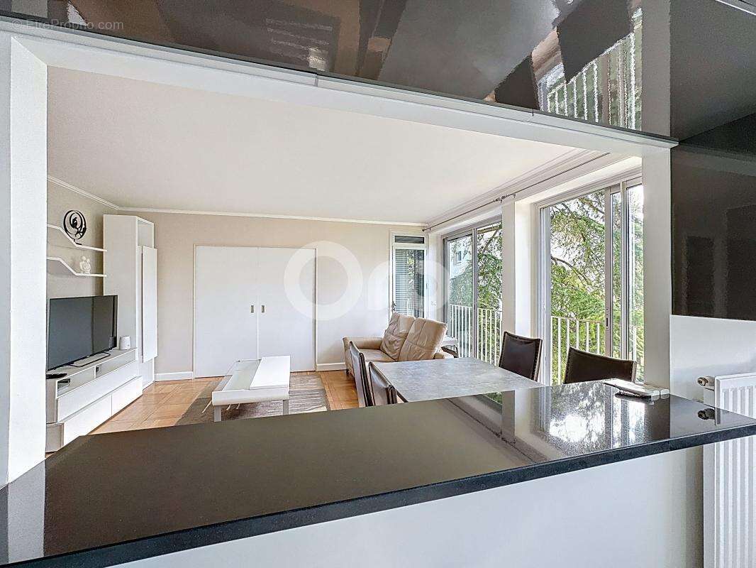 Appartement à FONTENAY-SOUS-BOIS