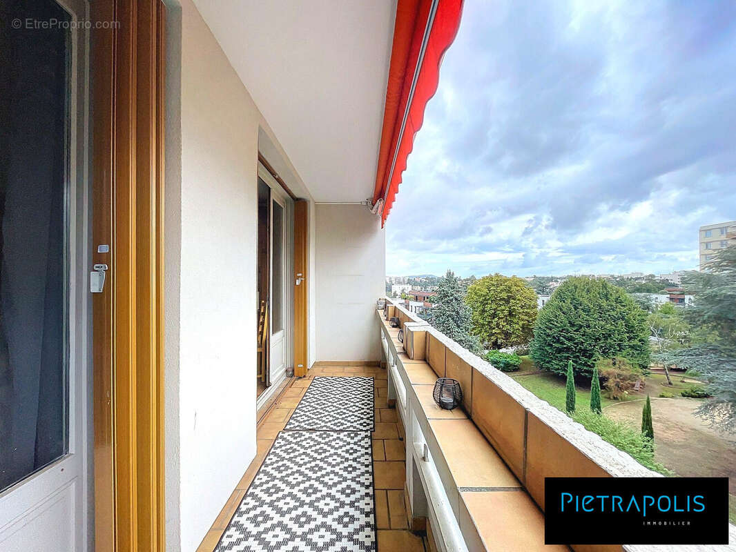 Appartement à LYON-5E