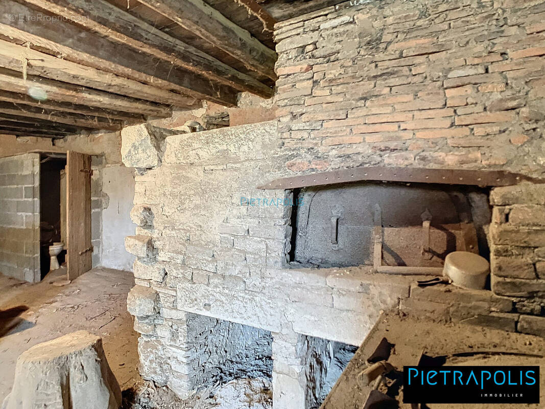 Appartement à SAINT-GEORGES-DE-RENEINS