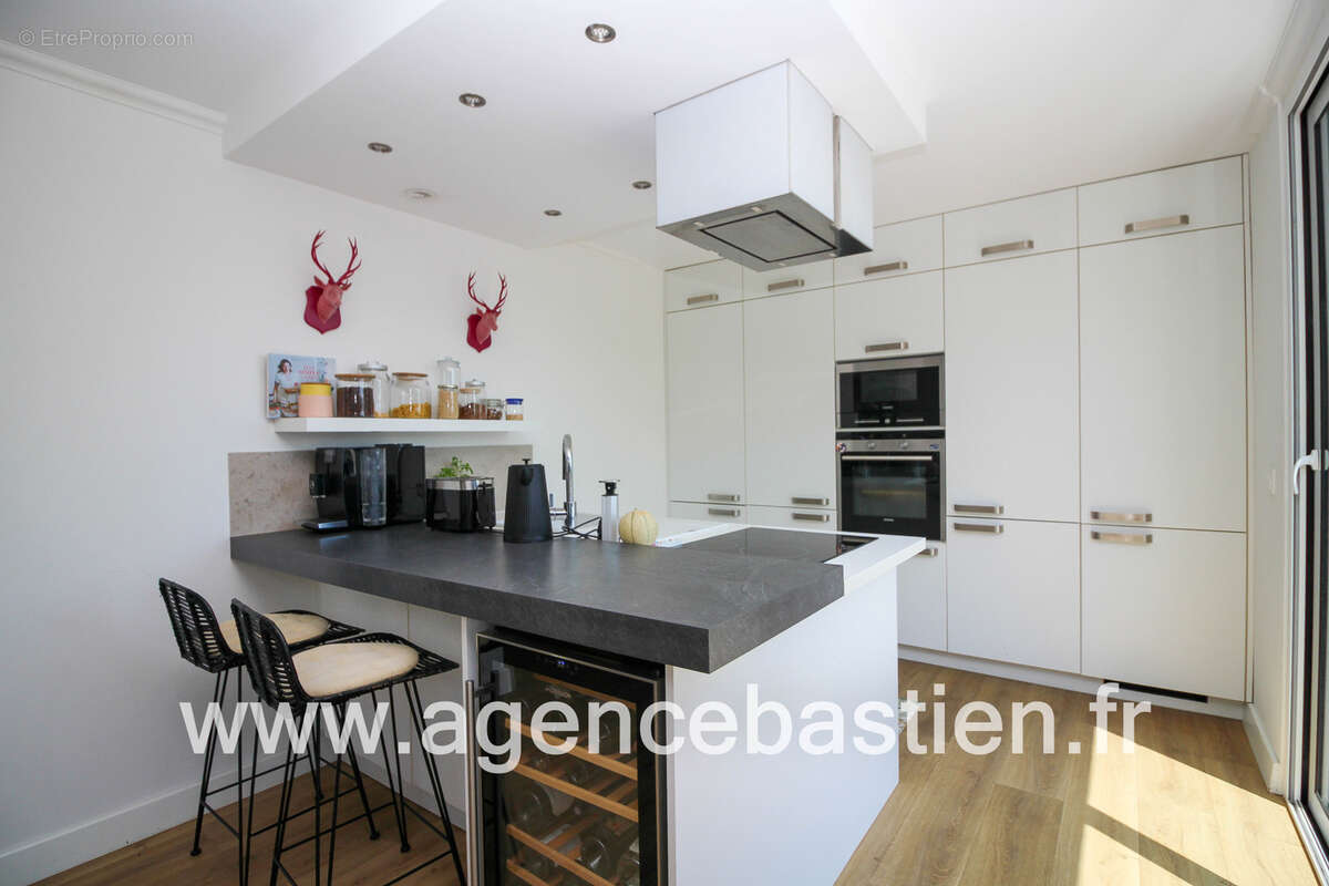 Maison à DIVONNE-LES-BAINS