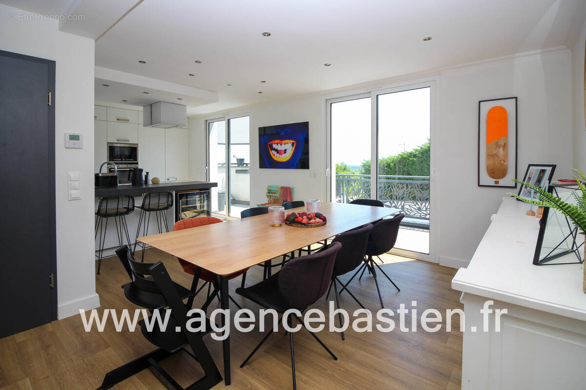 Maison à DIVONNE-LES-BAINS