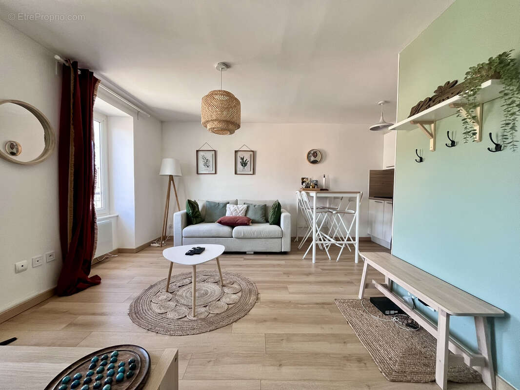 Appartement à TOURNON-SUR-RHONE