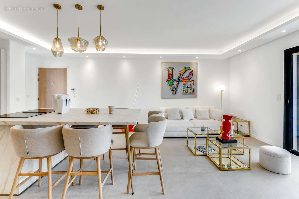 Appartement à SAINT-TROPEZ