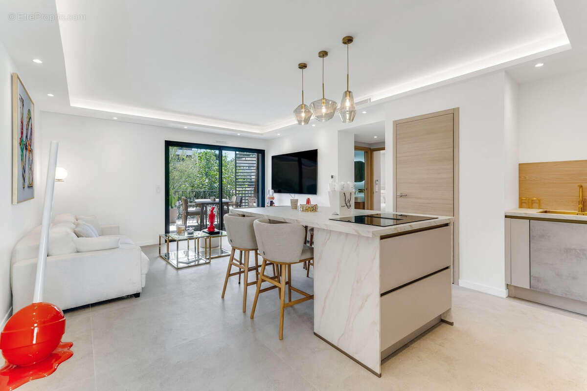 Appartement à SAINT-TROPEZ