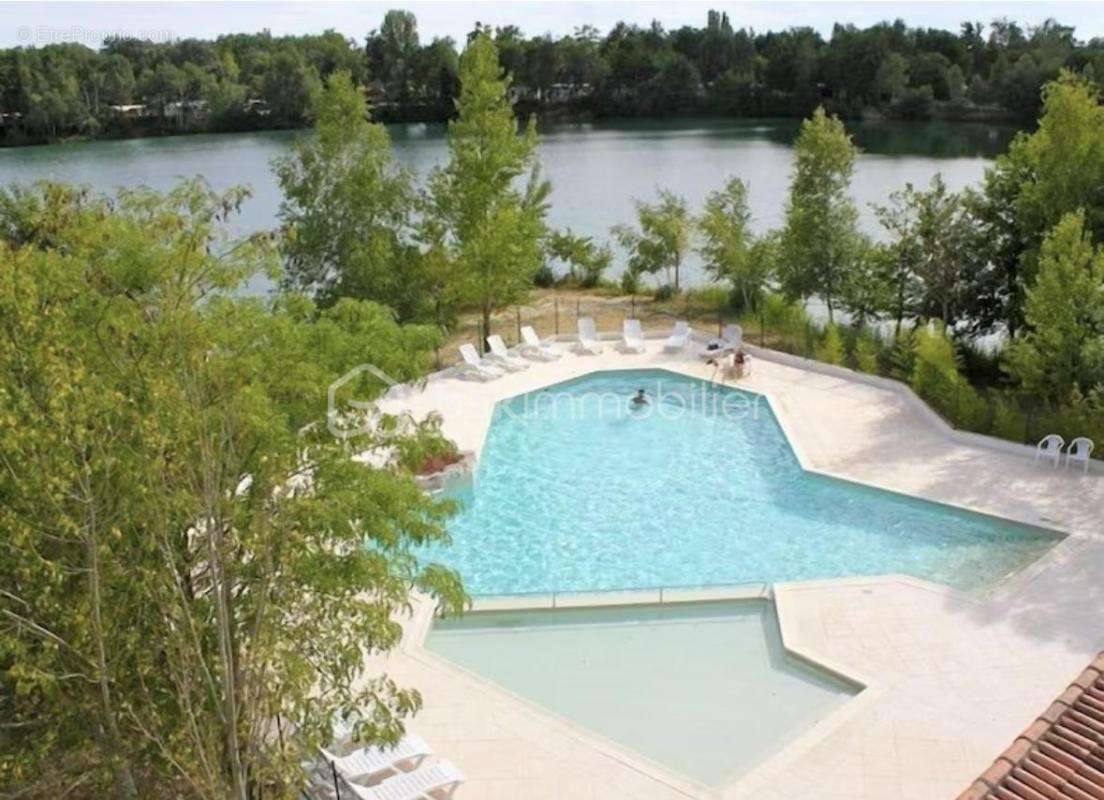 Terrain à SAINTE-GEMME