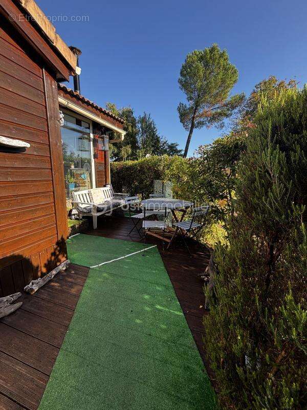 Terrain à SAINTE-GEMME