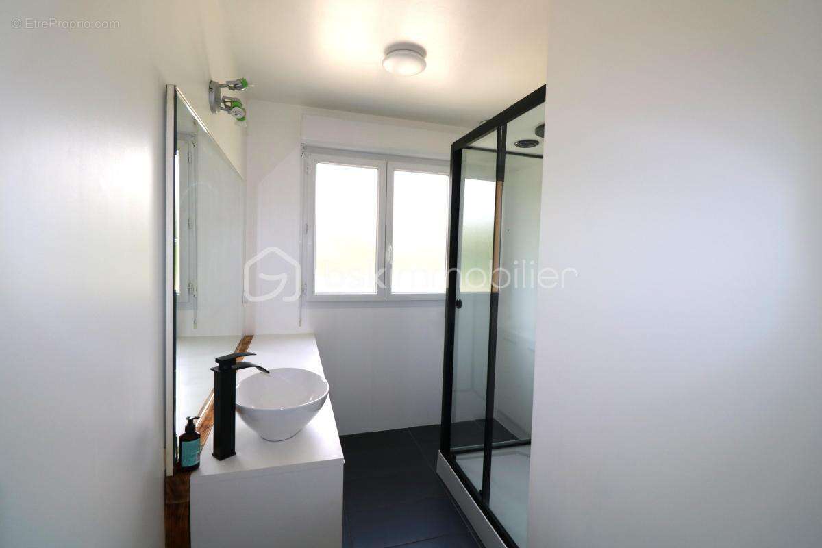 Maison à LONGUEVILLE