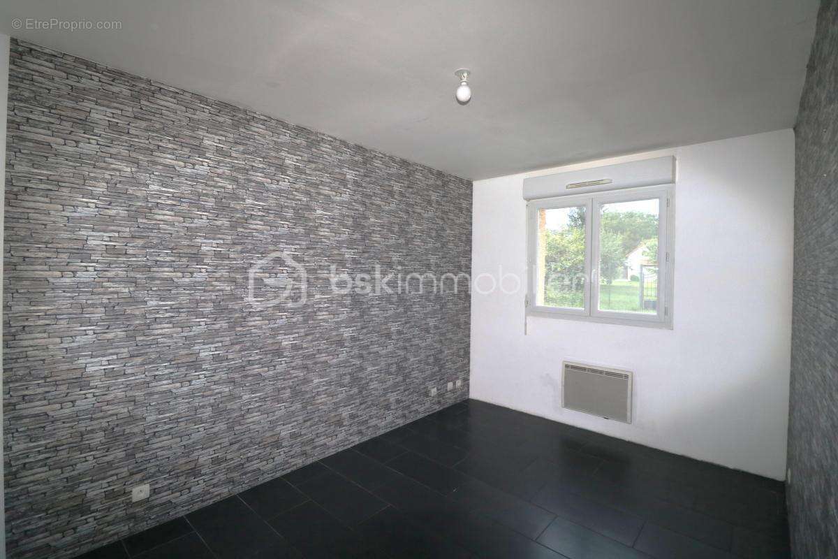 Maison à LONGUEVILLE