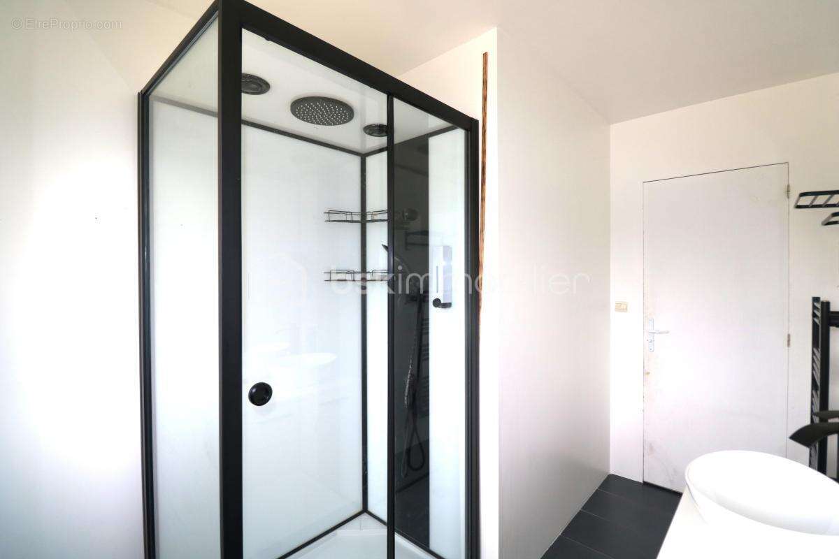 Maison à LONGUEVILLE