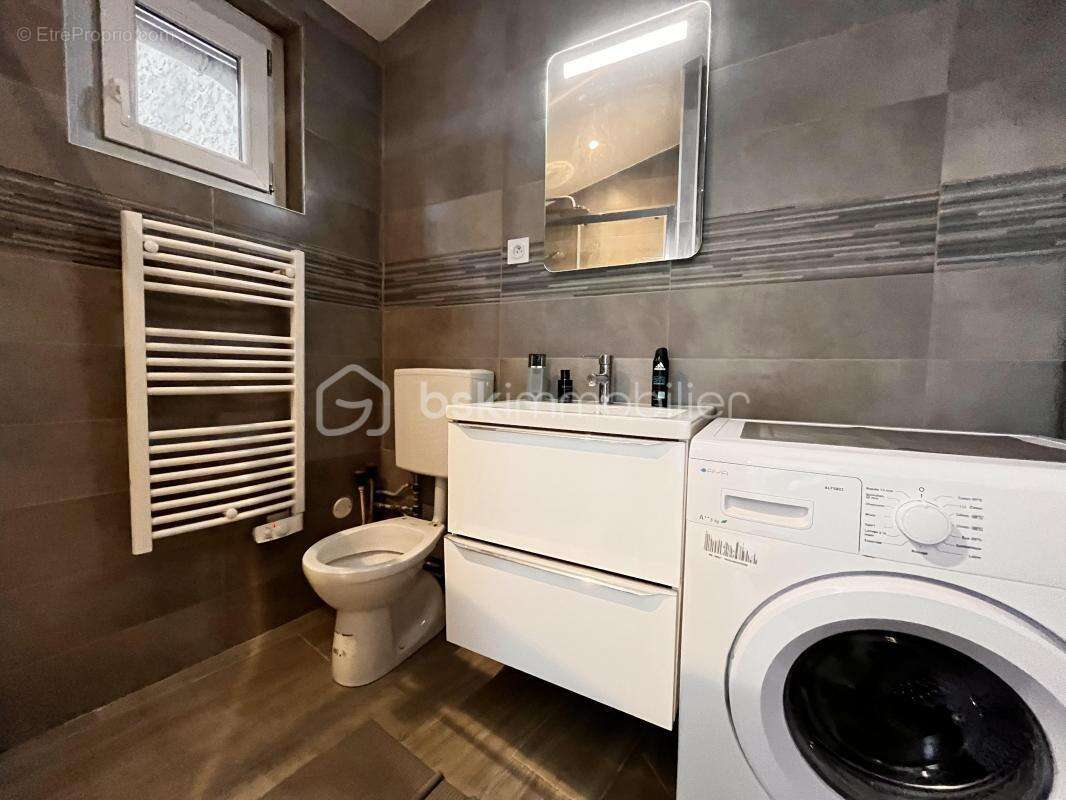 Maison à LA NEUVILLE-SUR-ESSONNE