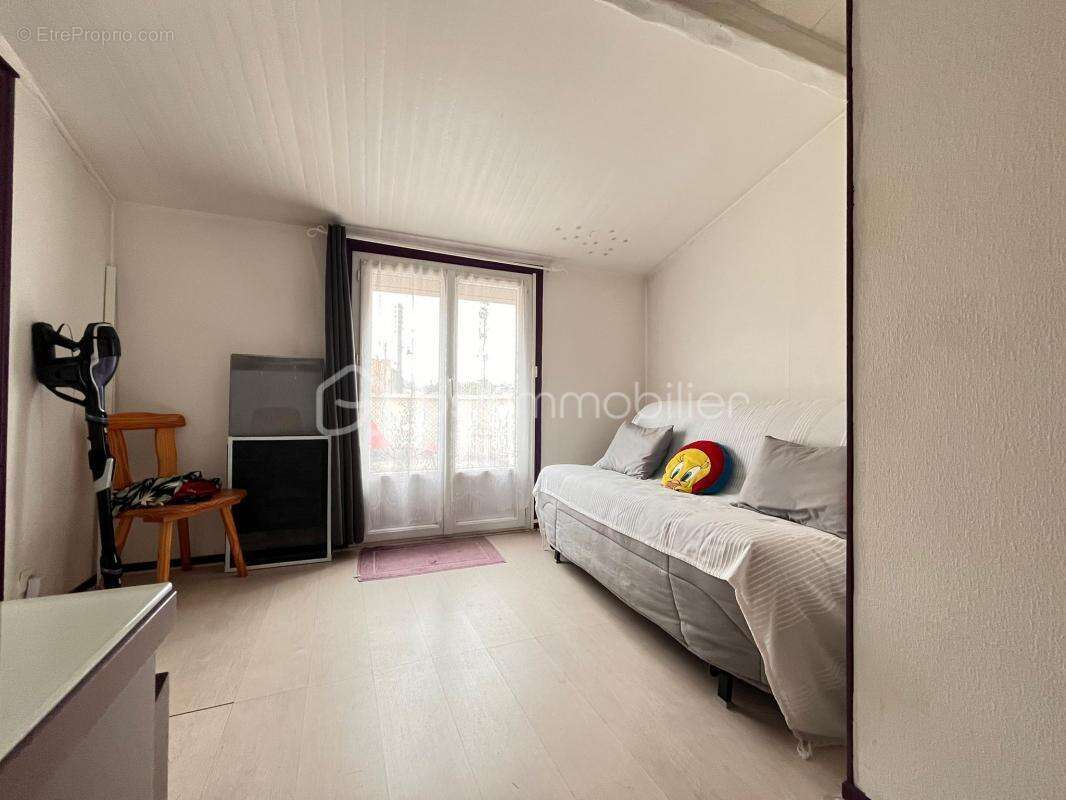 Maison à CORBEIL-ESSONNES