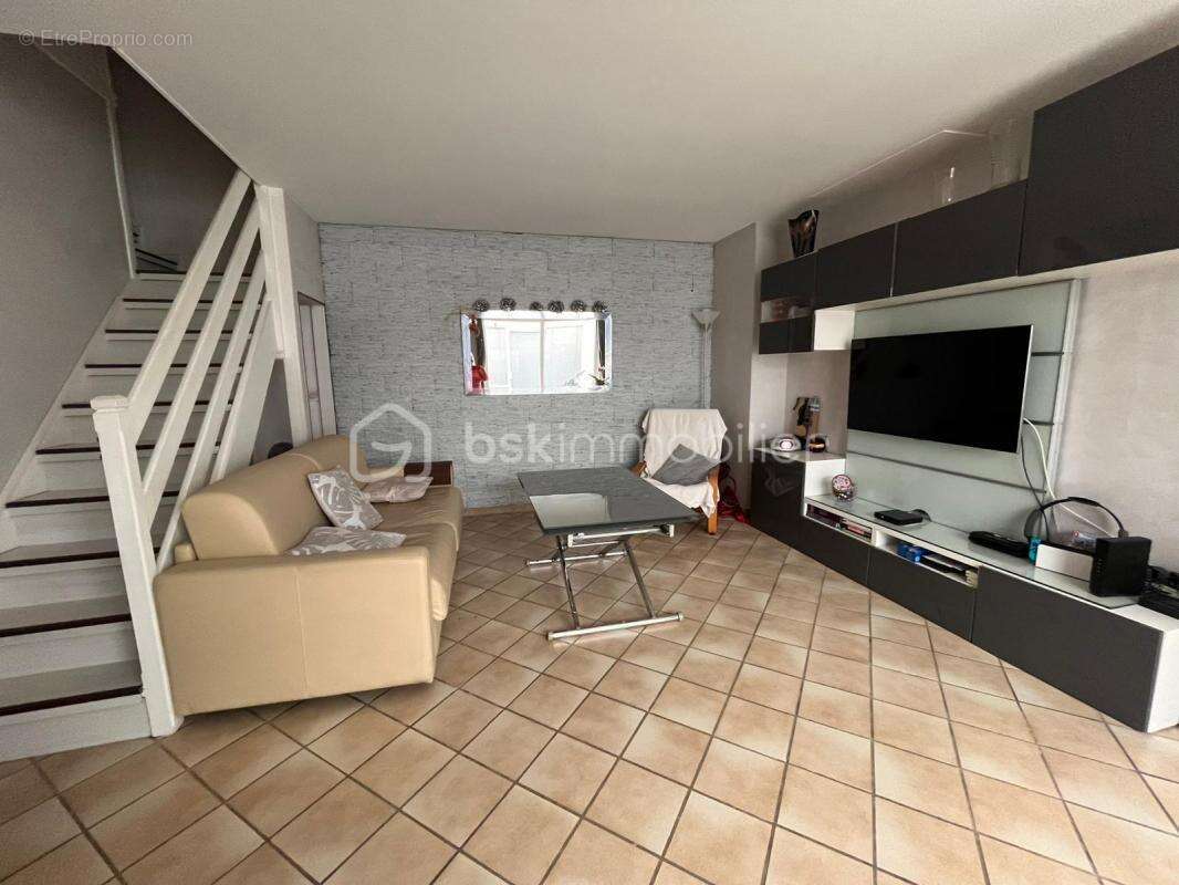 Maison à CORBEIL-ESSONNES