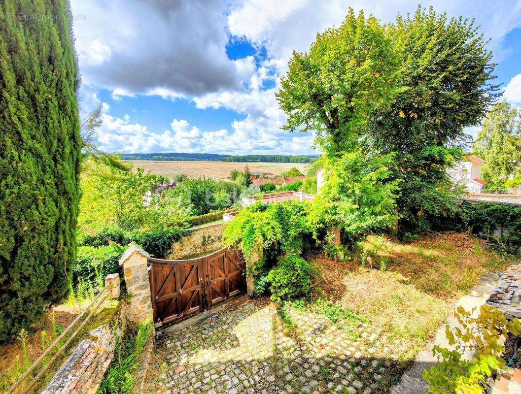 Maison à JOUARS-PONTCHARTRAIN