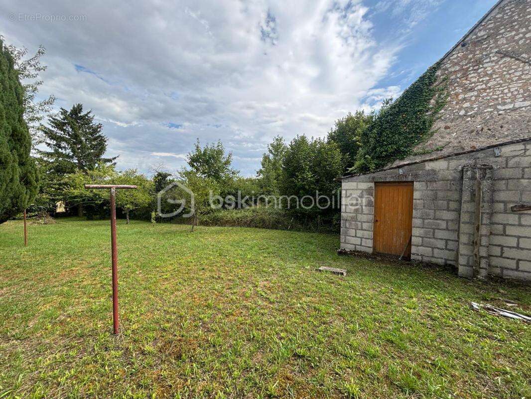 Maison à SAINT-MAURICE-AUX-RICHES-HOMMES