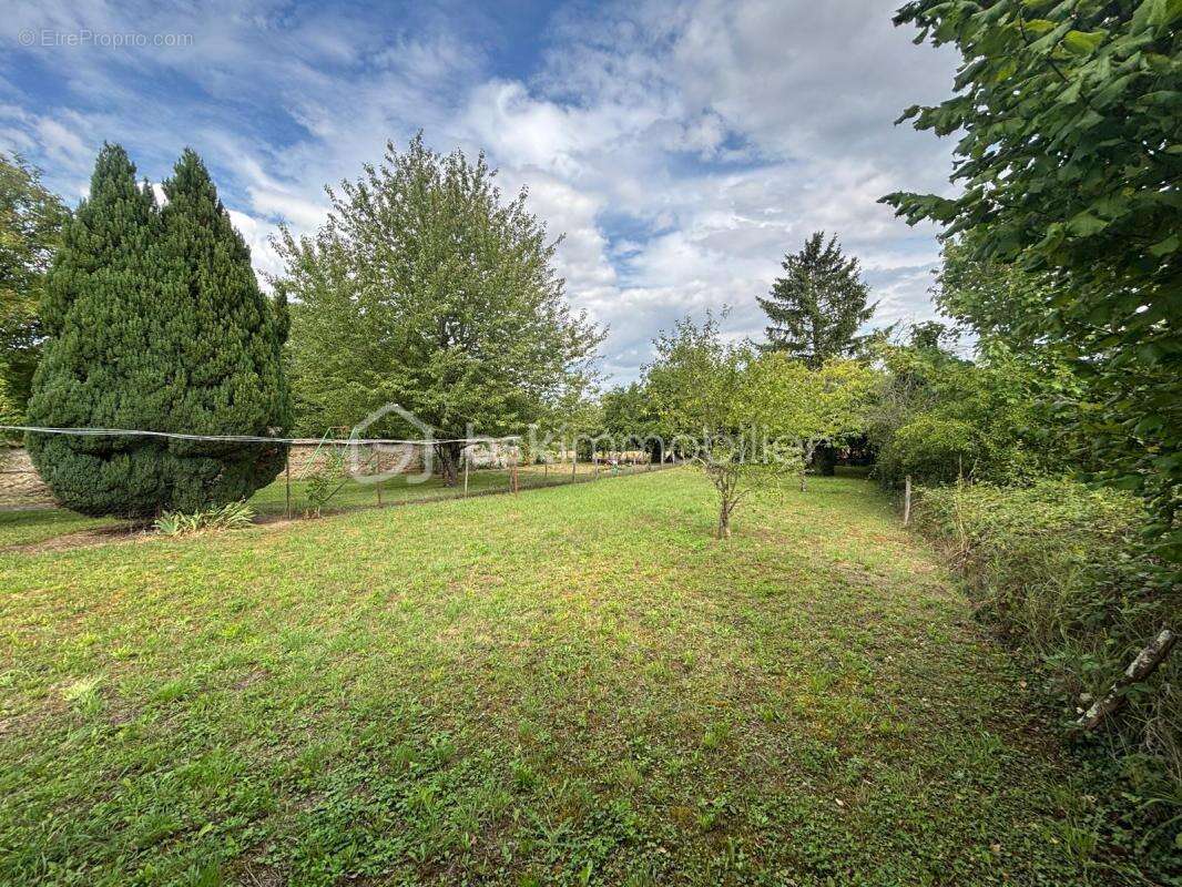 Maison à SAINT-MAURICE-AUX-RICHES-HOMMES