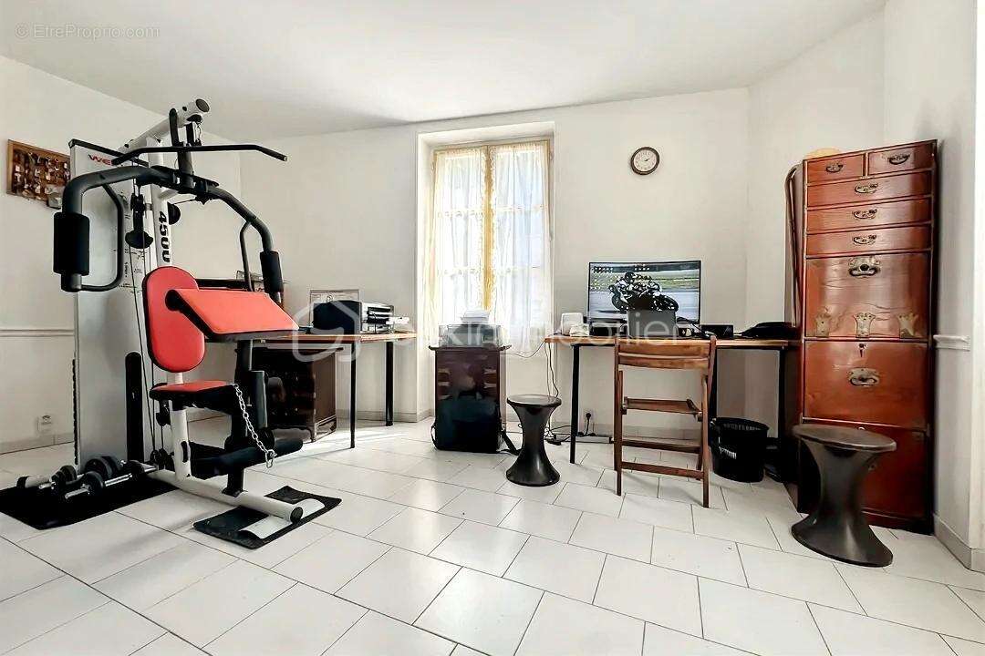 Maison à OLLAINVILLE