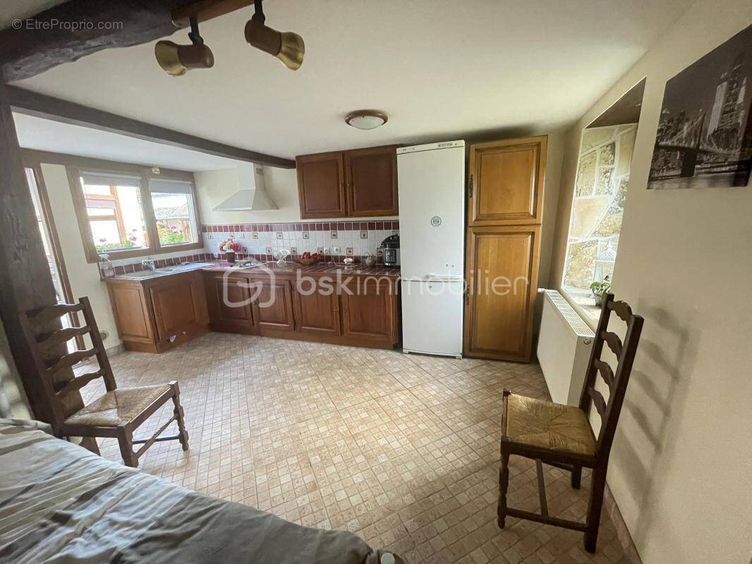 Maison à VILLETHIERRY