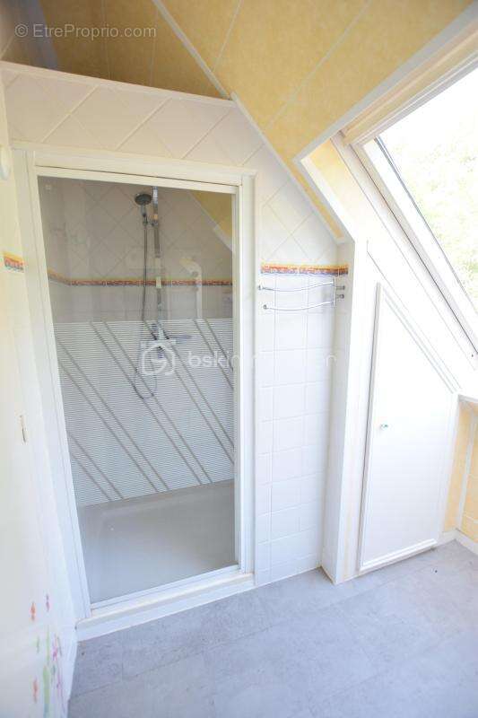 Maison à CRECY-LA-CHAPELLE