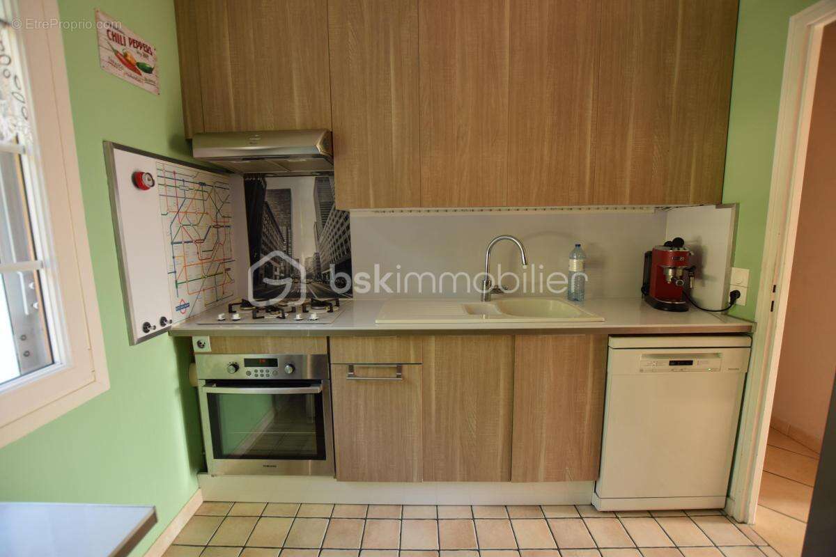 Maison à CRECY-LA-CHAPELLE