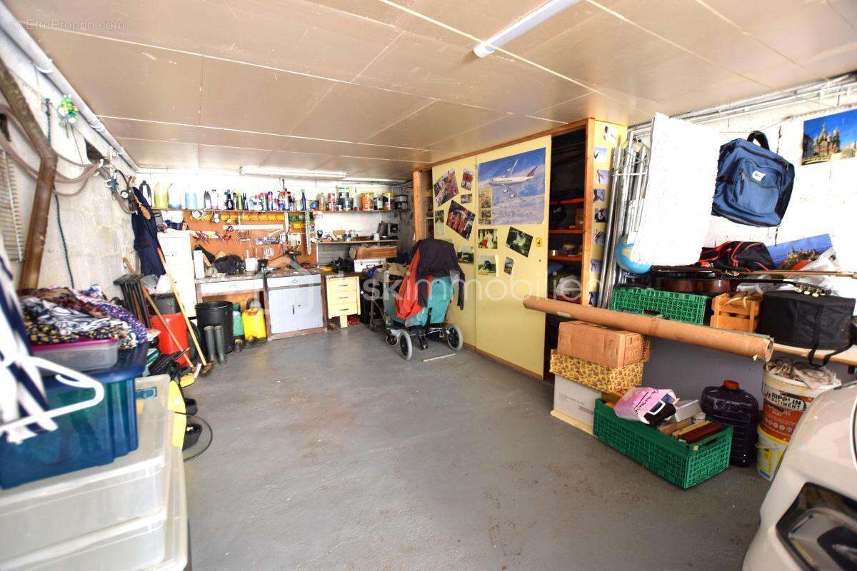 Maison à CRECY-LA-CHAPELLE