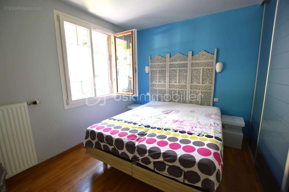 Maison à CRECY-LA-CHAPELLE