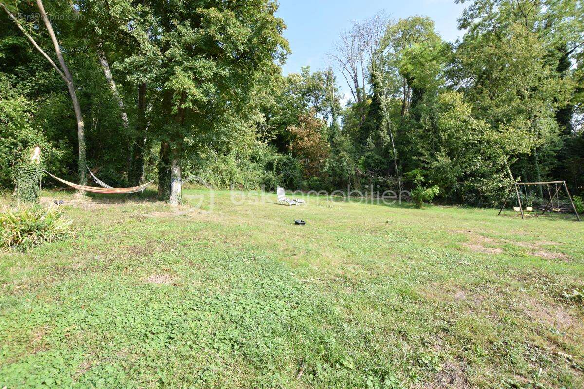 Maison à CRECY-LA-CHAPELLE