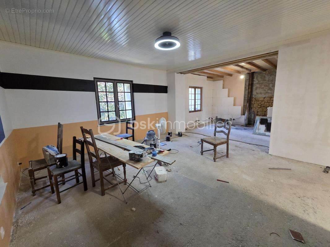 Maison à PUILLY-ET-CHARBEAUX