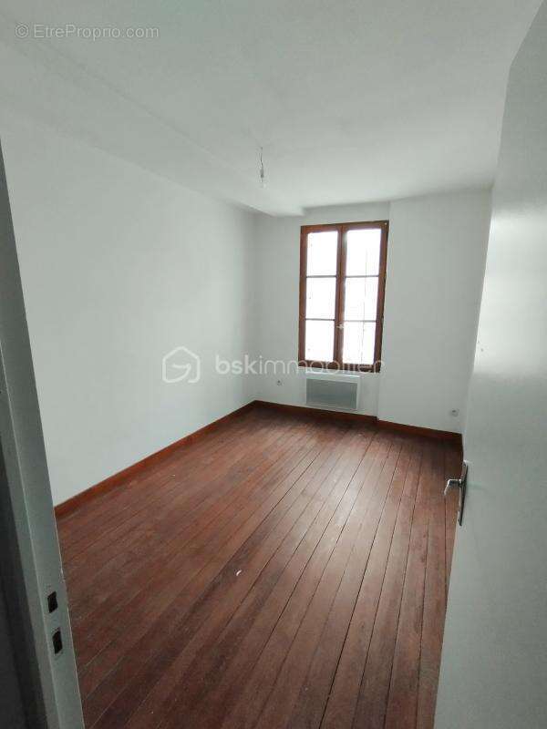 Maison à BEAUNE-LA-ROLANDE