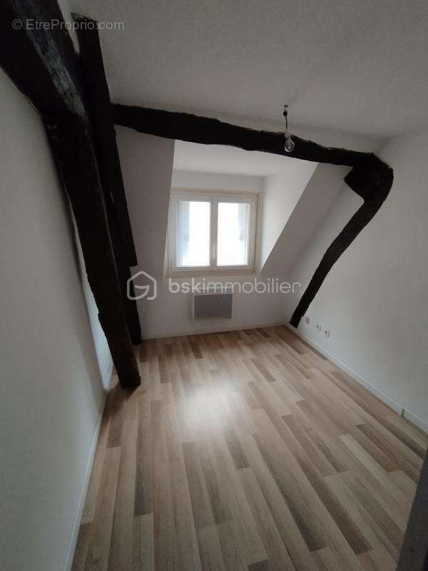 Maison à BEAUNE-LA-ROLANDE