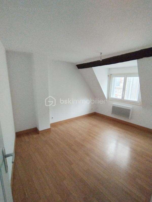 Maison à BEAUNE-LA-ROLANDE