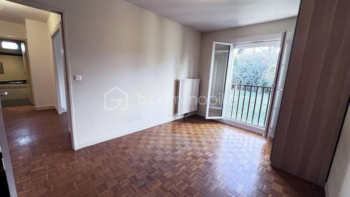 Maison à SAINT-JEAN-DE-LA-RUELLE