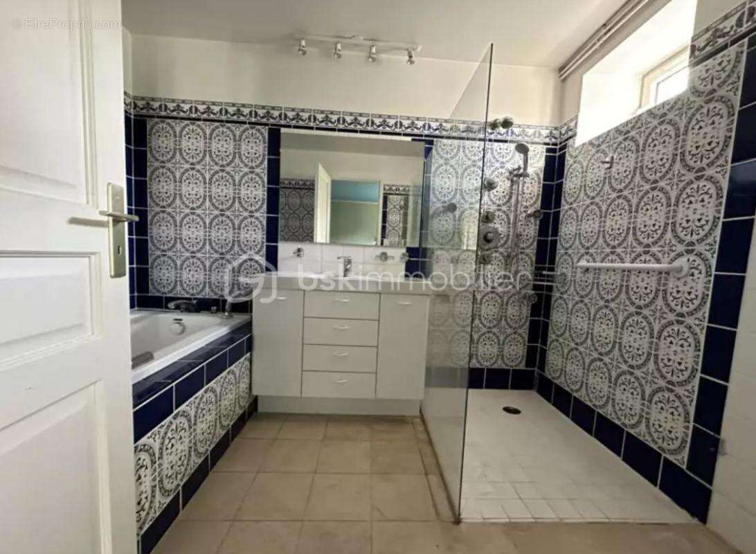 Maison à SAINT-JEAN-DE-BRAYE